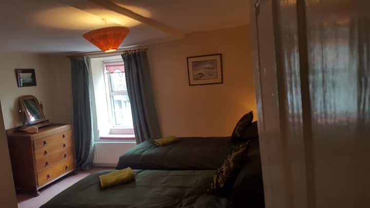 Dormitorio dos. Se puede configurar como doble o individual.