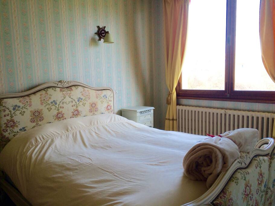 Bed 1 Double on Ground floor ideal for grandparents