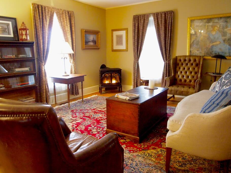 Living Room with Gas Fireplace
