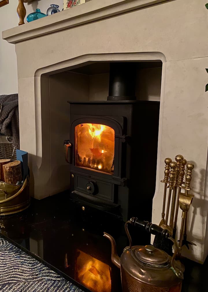 Spacious Coastal Gwbert Holiday Rental - Gales
