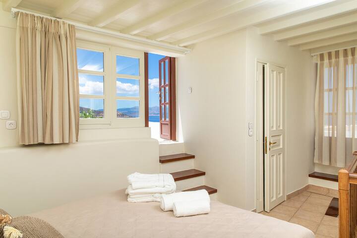 Dream House in the Venetian Castle gallery image 5