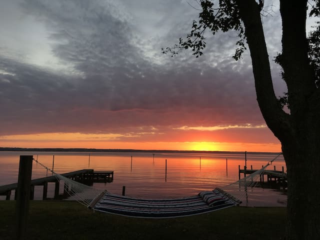 Lands End Lodge Official Tappahannock Virginia Va Usa 4 Bedroom 3 Bathroom