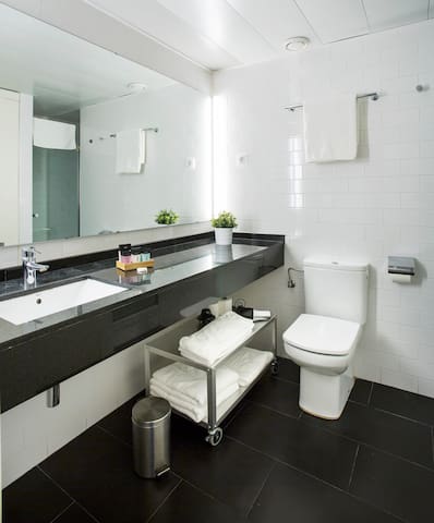 Durlet Beach familiar apartment with 3 bedrooms gallery image 2