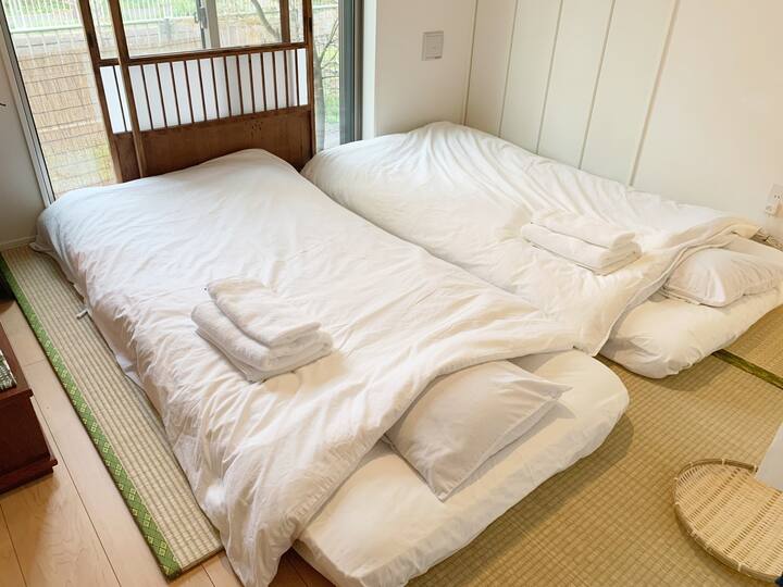 Tatami Room: the sleeping arrangement for the third or fourth member. 