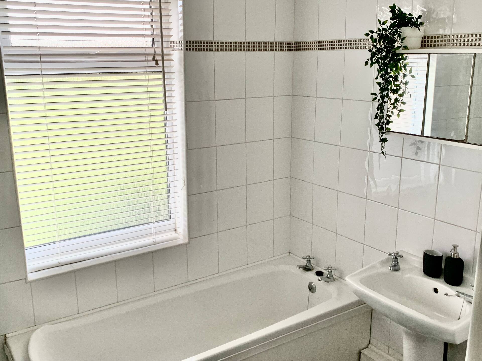 Contemporary 2 Bedroom Victorian Town House - Sleeps up to 6 — photo 5