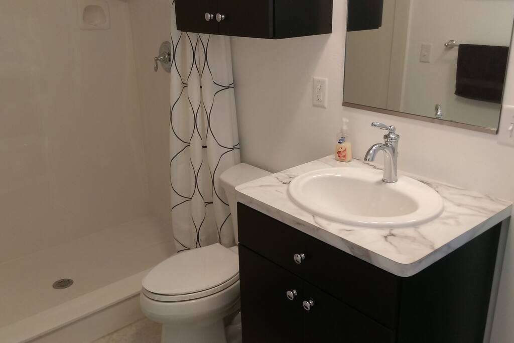 shared bath with king room