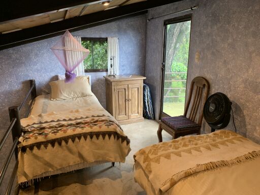 Ლოფტი... ორი ტყუპი. 