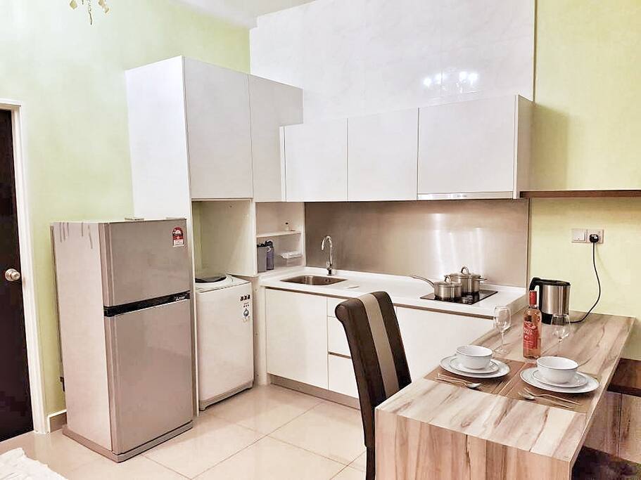 Kitchen and Dinning area