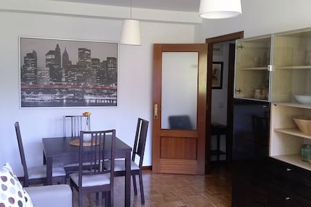 Beautiful apartment Oviedo free wifi and garage