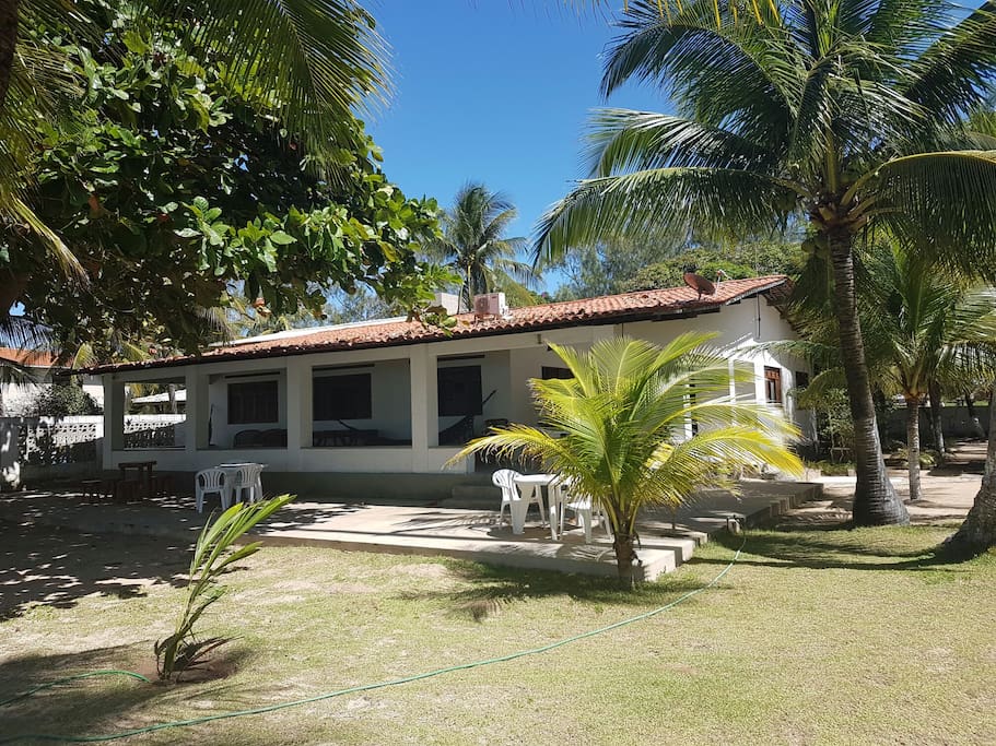 A casa vista de frente