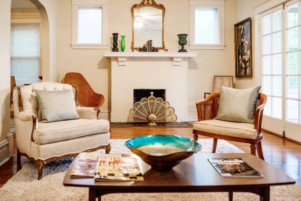 Large vintage meets modern living rom