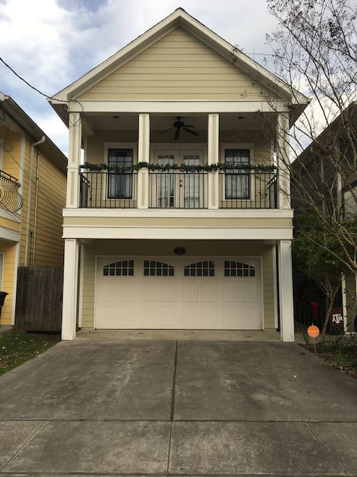 Beautiful Heights Home!