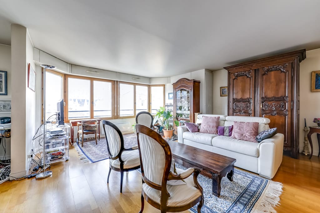 Bright living-room