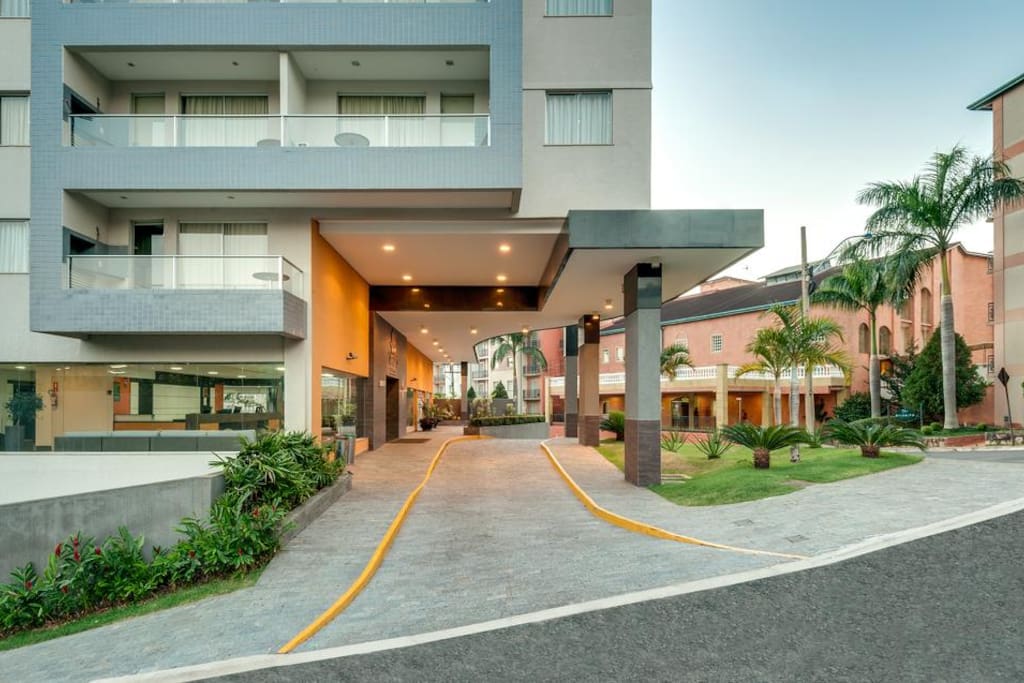 Fachada lateral "HOTEL VEREDAS"