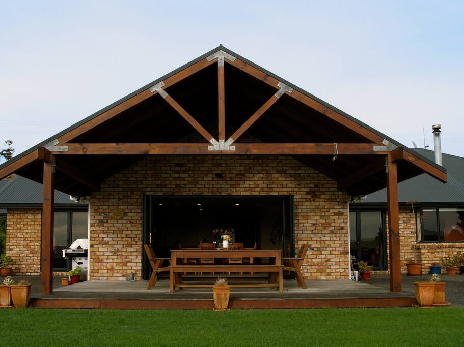 Front deck
