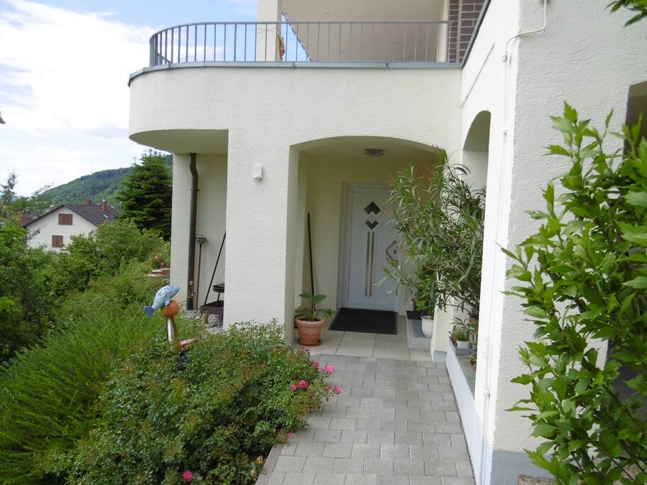 Separater Eingang zur Wohnung