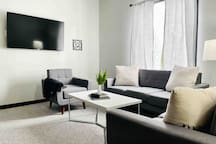 Leaning House of Haynie B|  King 2BD/1BA Apt