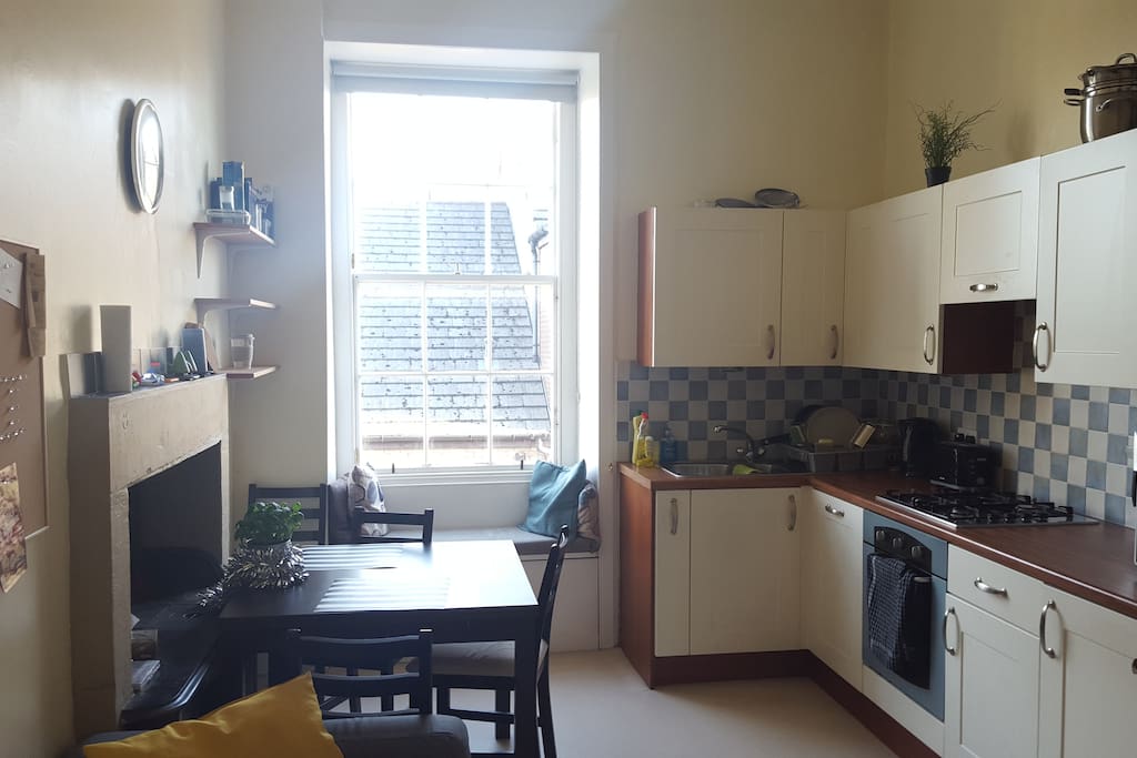 Kitchen / living area