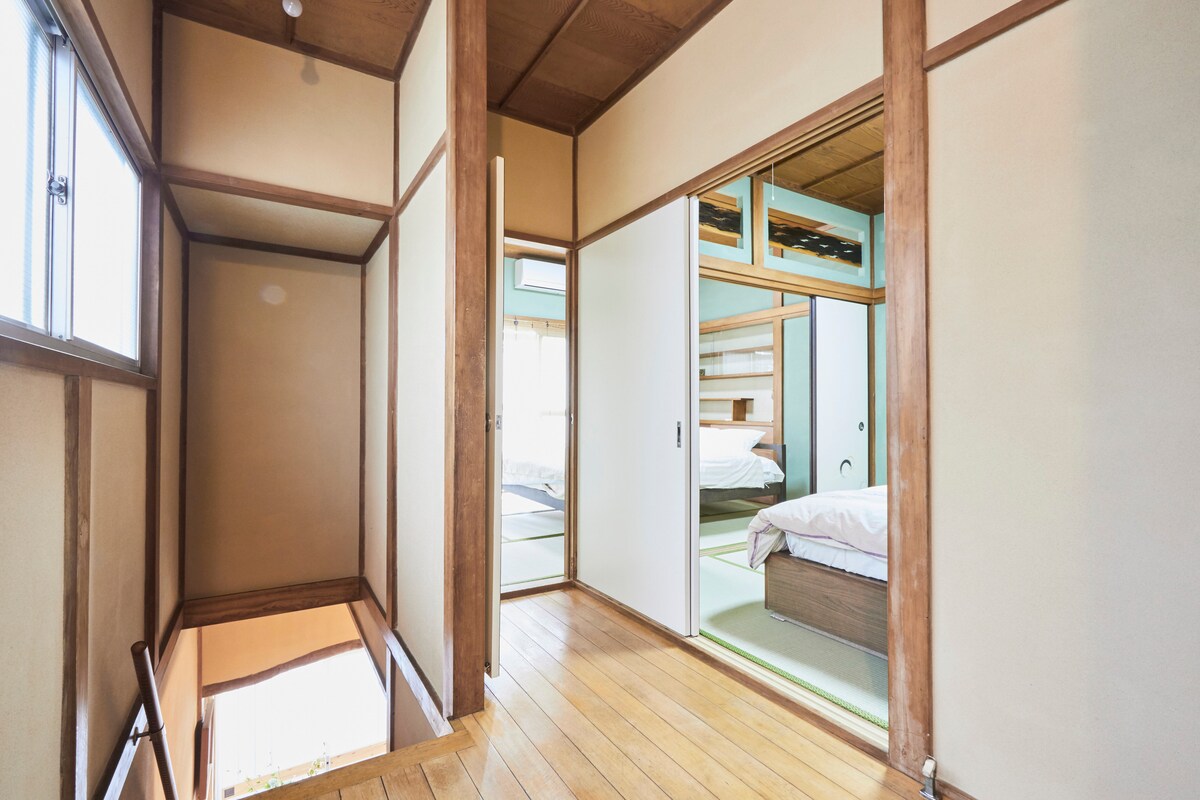 ห้องโถงชั้นบน