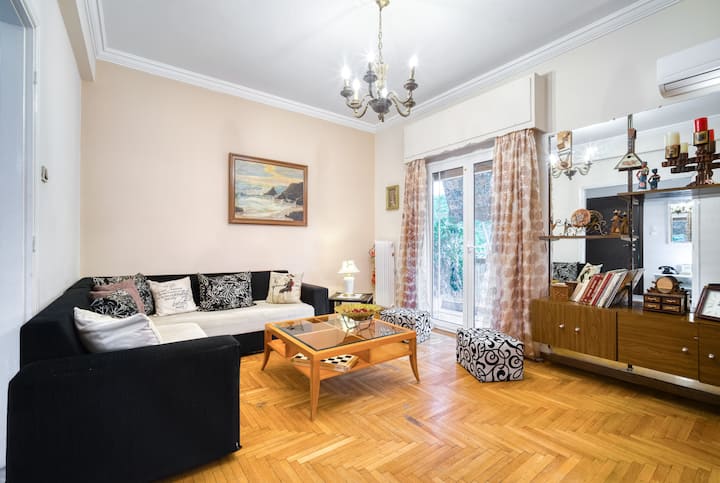 3 Bdr Apt In The Heart Of Athens - Athene