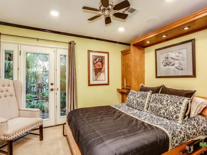 第三间卧室，可欣赏禅宗花园和锦鲤池的美景！