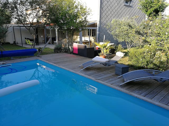 Maison Piscine 4 chambres 8/9 pers Pessac Bordeaux gallery image 4