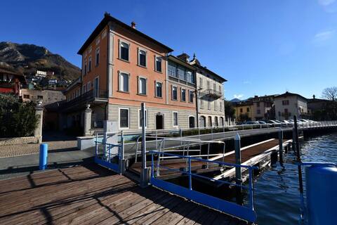 Prestigious residence on Riva Al Lago Marone 1STF
