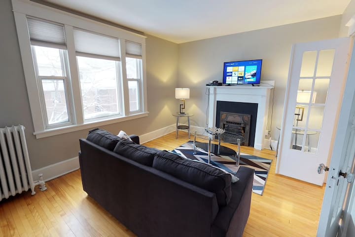 Bright, Clean, Private. In the Heart of Downtown!