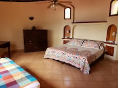 Casa+Castillo%3A+Million+Dollar+View+Of+Lake+Apoyo