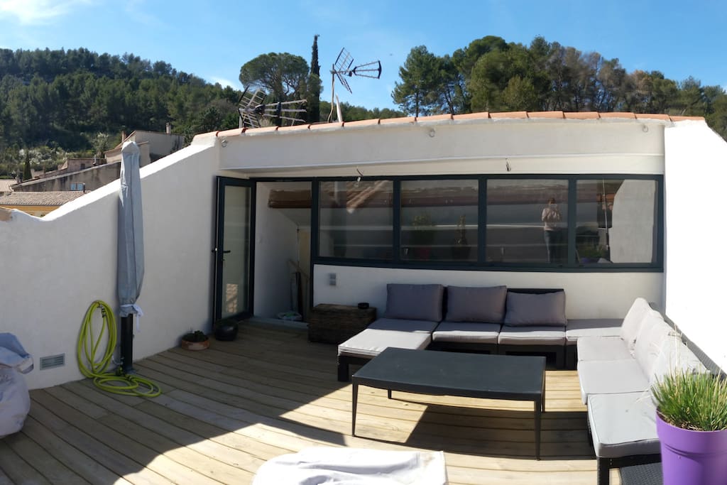 Terrasse tropézienne de 27 m2 sans vis à vis