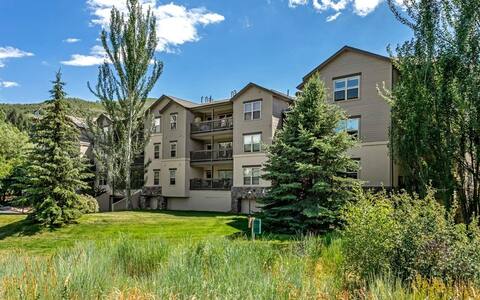 Edwards ski condo, minutes to Beaver Creek.