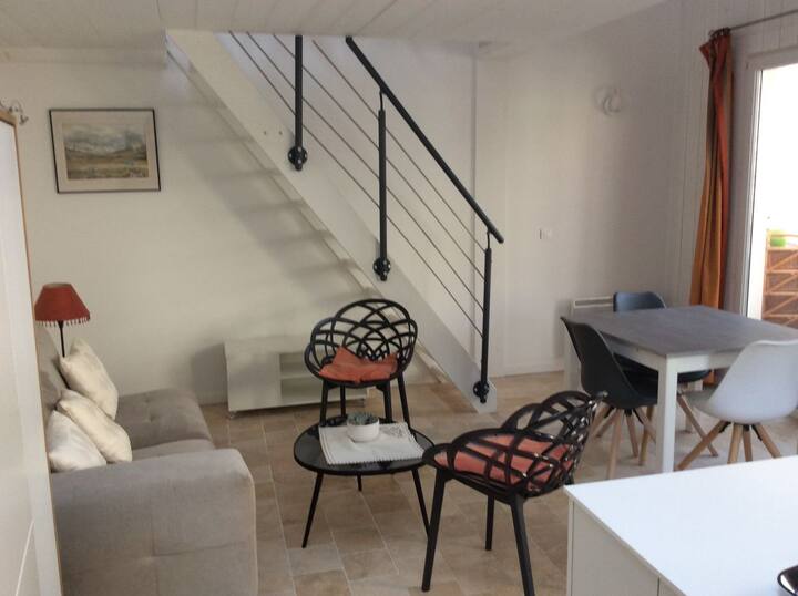 Charming apartment Apartments for Rent in Ouistreham, Normandie