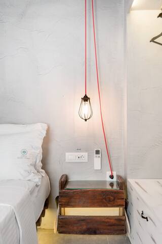 Traditional Lindos Shore Summer Villa With Jacuzzi gallery image 4