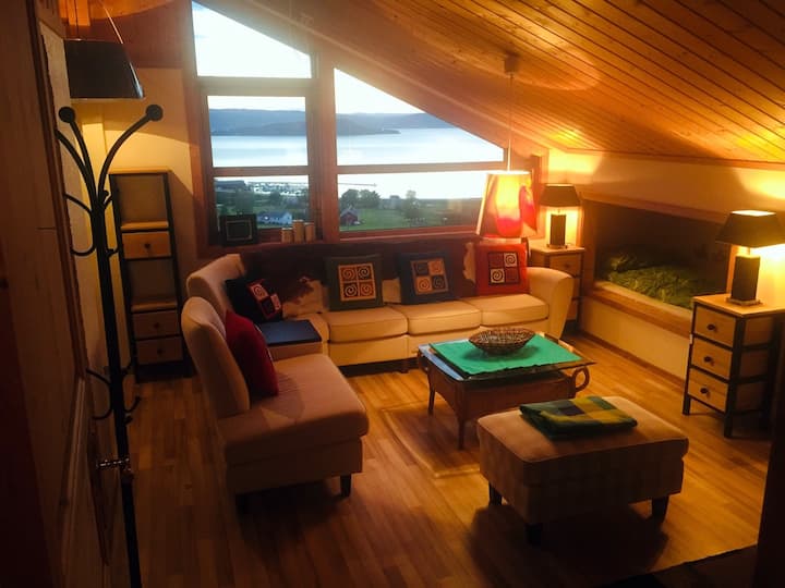 Single room with panoramic views over Hestøya, Trondheim Fjord, Levanger 