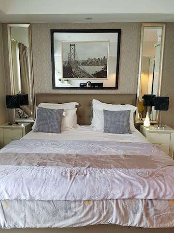 Modern and Lux Elegant Studio in Kemang Village
