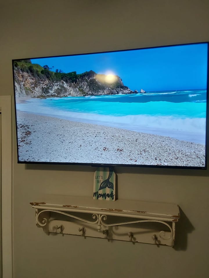 غرفة نوم كوين 
50 بوصة تلفزيون 4K