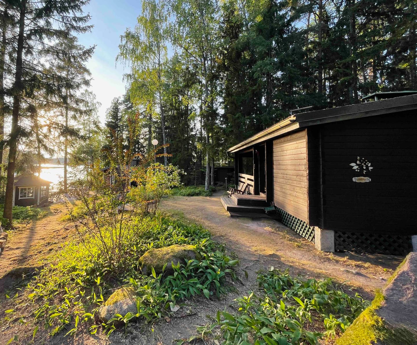 Villa Suvila - Idyllinen Mökki (Private Beach) 2