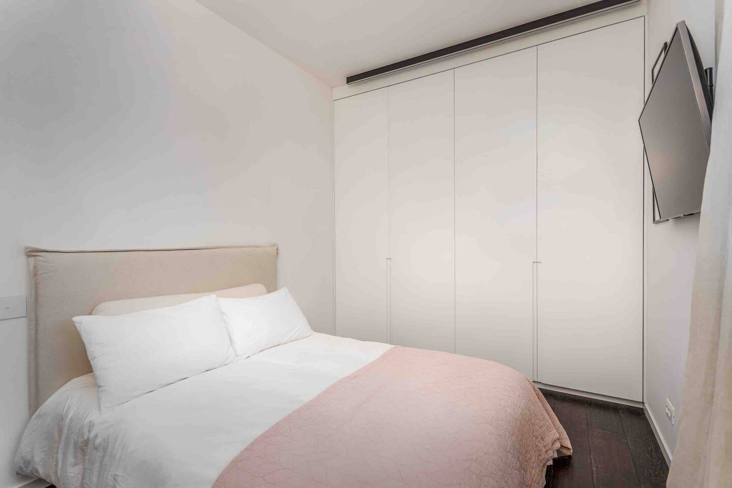 Rooftop Spa Penthouse · 3 Bedrooms in Neve Tzedek, Tel Aviv — photo 8