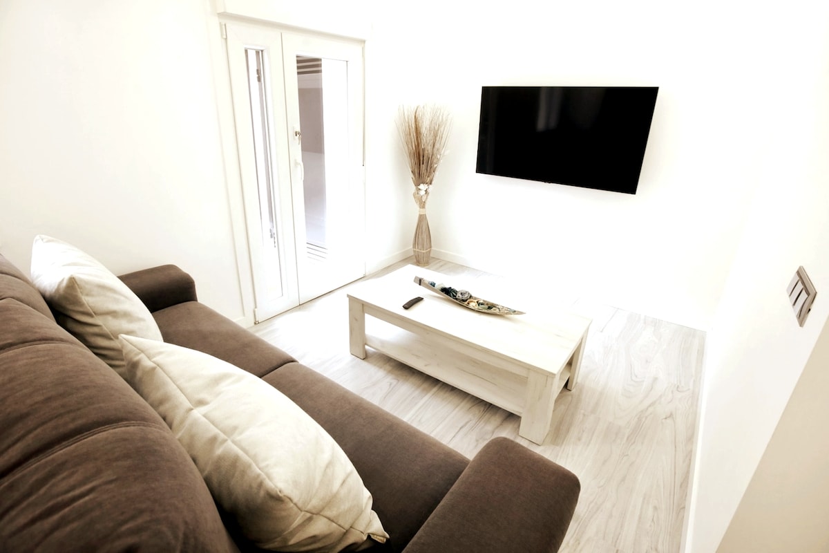 Annonce Airbnb populaire: Modern apartment just a short walk from the historic center. à Alcalá De Henares