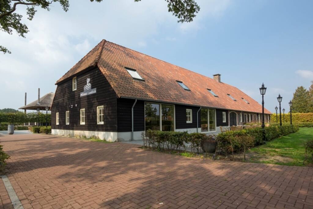 Het Voorhuys (14 rooms & 14 bathrooms) - Hapert의 빌라에서 살아보기, Noord-Brabant, 네덜란드