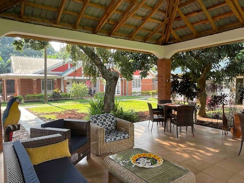 Entire Villa and Garden - 5 Beautiful Guest Units