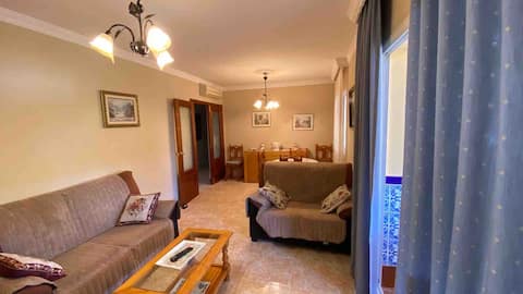 Airbnb con mejor rendimiento: Mijas-Costa & Fuengirola Vacation Penthouse with Wi-Fi en Mijas