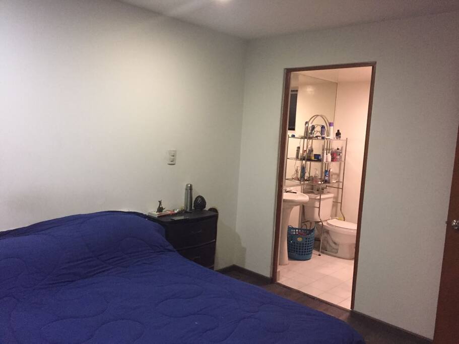 Baño propio, aislado.