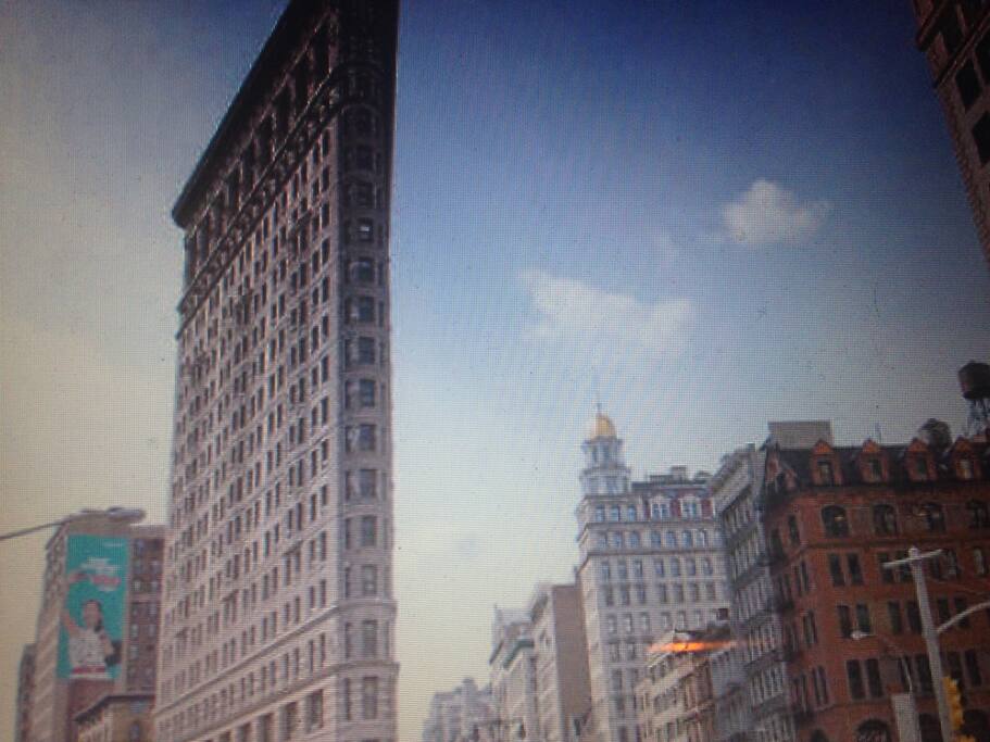 NoMAD
FLATIRON!
District very hip
Very COOL
WoW!! SOOOSuper Convenient!!