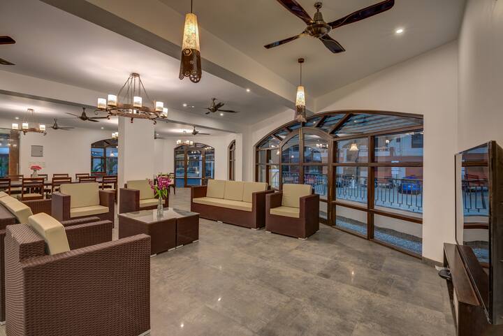 Villa for rent for large groups in Calangute with private swimming pool