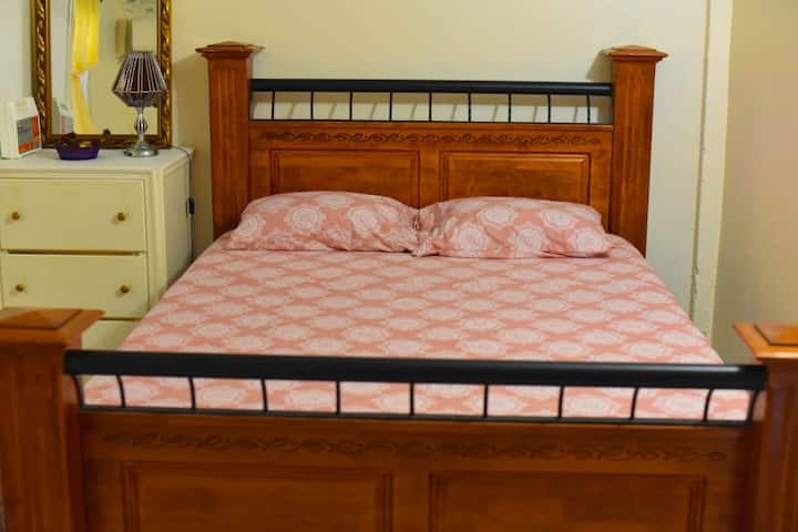 Krízové ubytovanie veľkosti Queen 