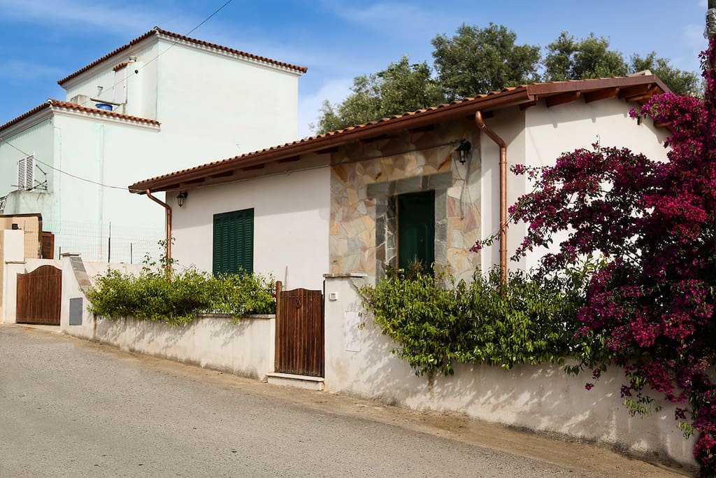 little beautiful house in Sardinia Houses for Rent in loiri, Sardegna