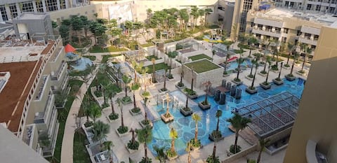 36 Cozy modern 2BR minimalist upscale apartment