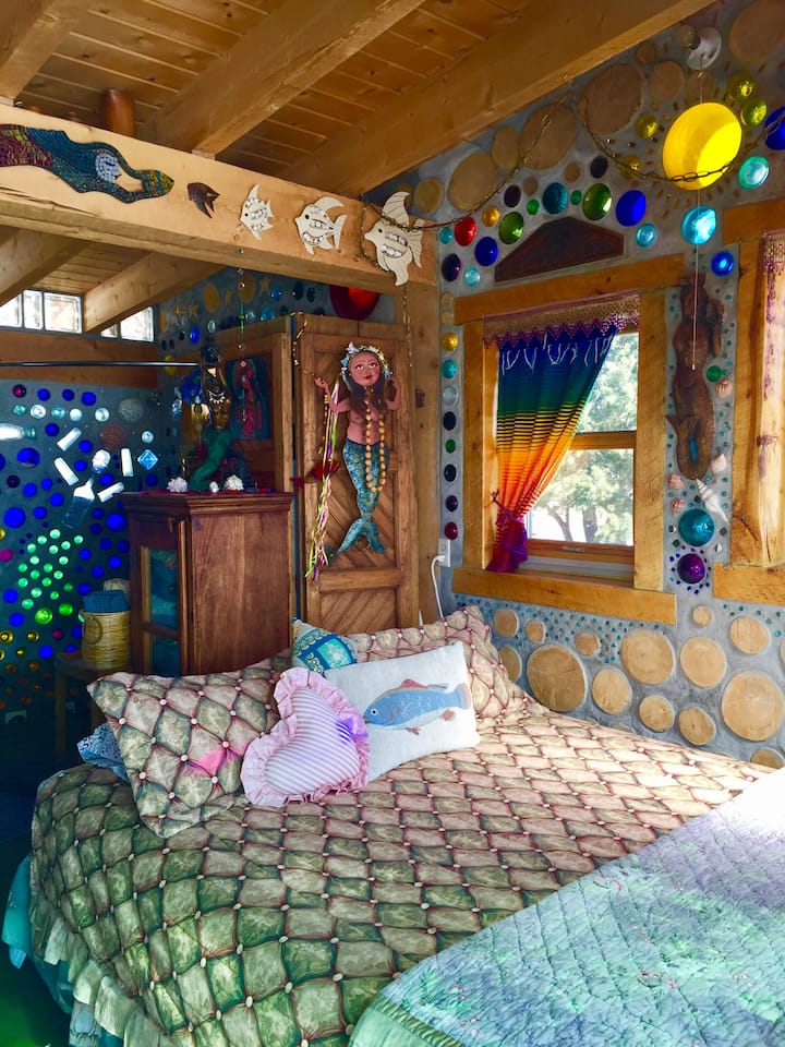 The "Mermaid Cottage" Del Norte Cottages for Rent in Del Norte