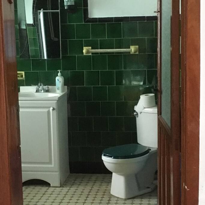 Baño antiguo / old fashion bathroom